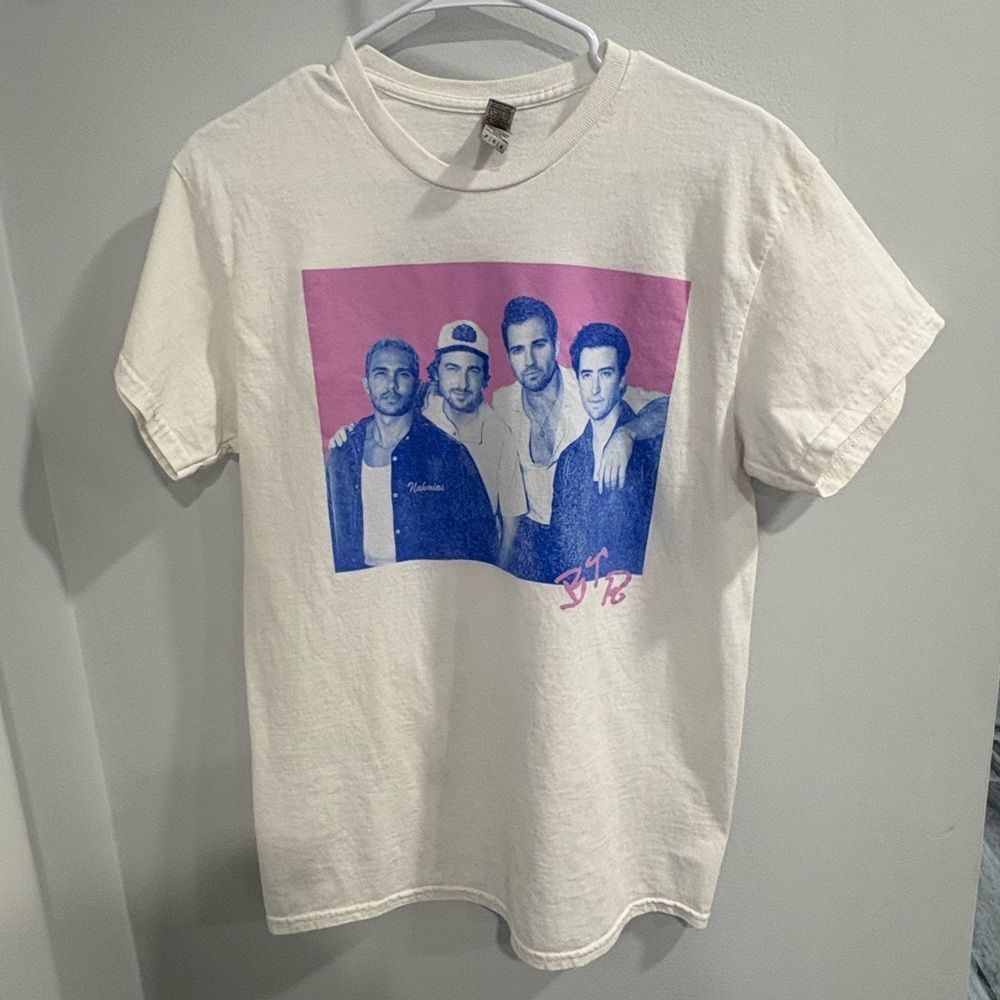 Big Time Rush 2023 Concert T Shirt WhiteTee with Pink and Blue Design